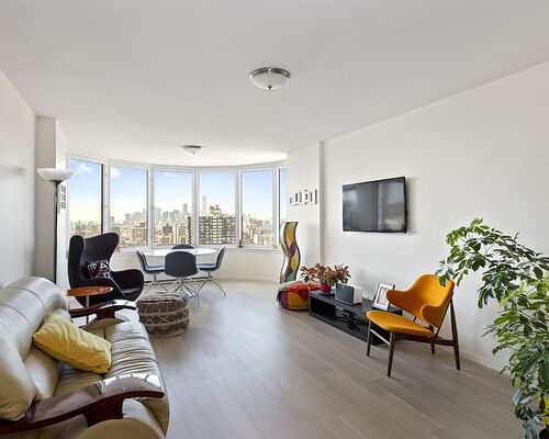 new-york-city-manhattan-day-usa